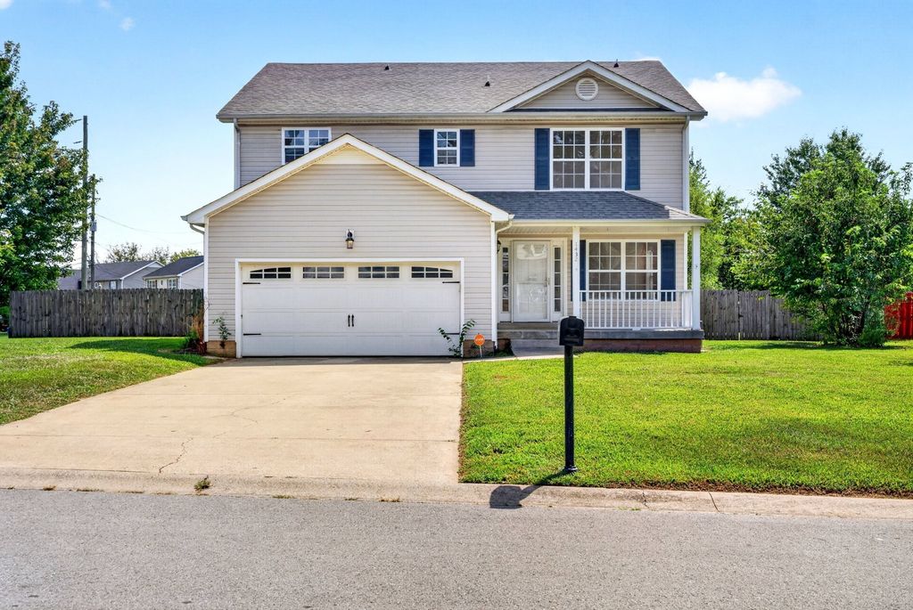 1432 Addison Dr, Clarksville
