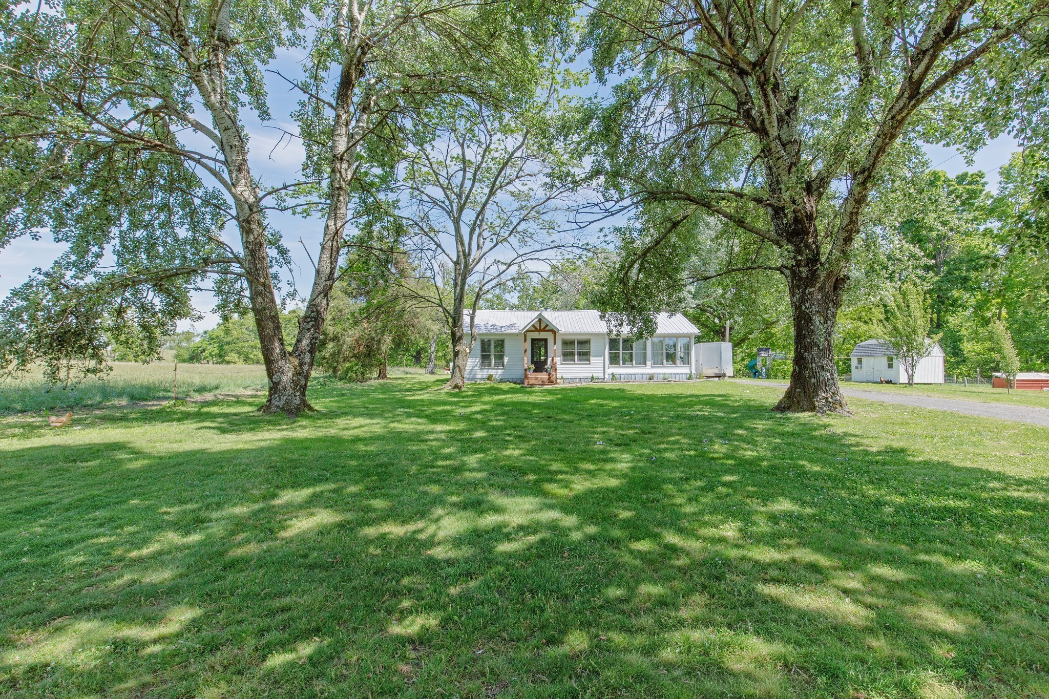 Photo for MLS 3531699 in 2976 Shrum Cemetery Rd Westmoreland, TN - 37186