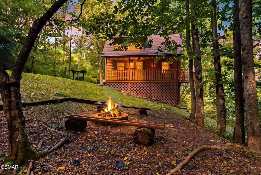3163 Sourwood Way, Sevierville