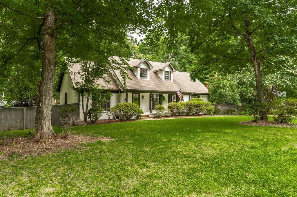 103 Longview Rdg, Hendersonville