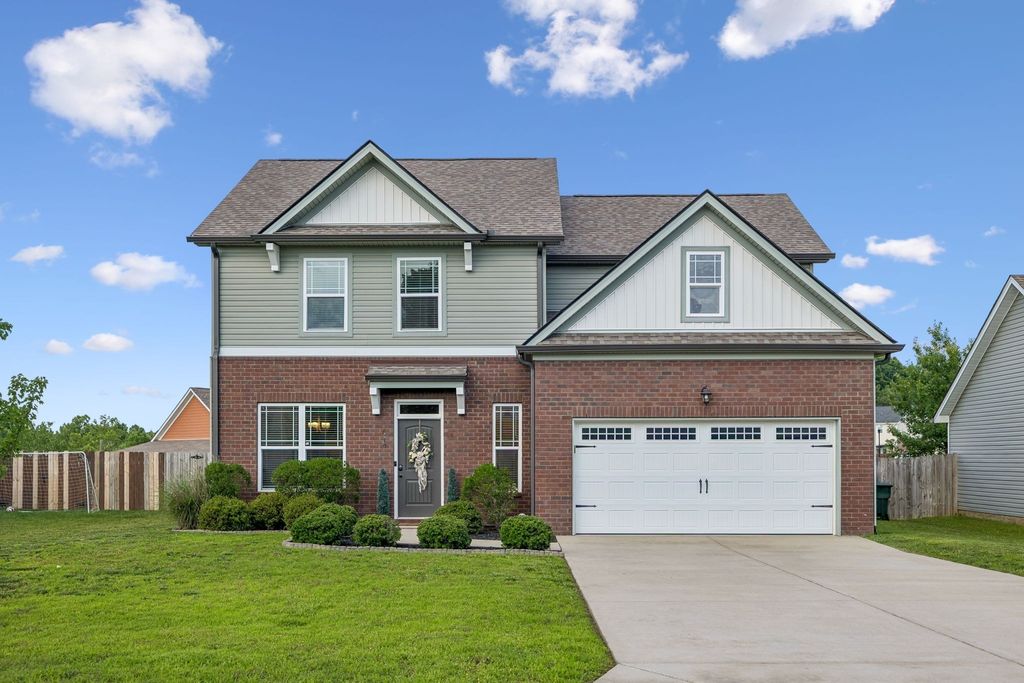 610 Whirlaway Dr, Burns