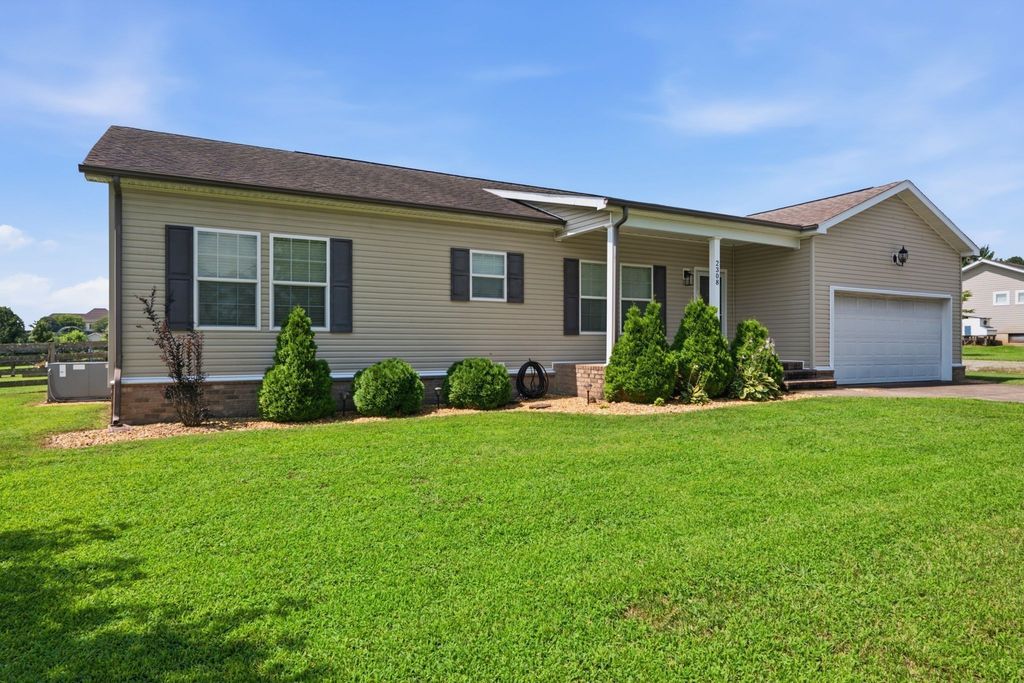 2308 Mustang Way, Spring Hill