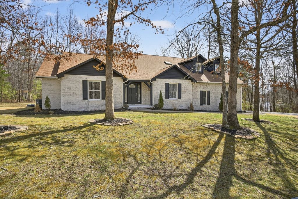 204 Meadowview Dr, Crossville