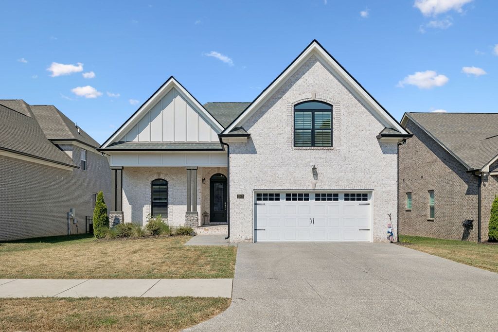 1017 Jackston Mack Way, Gallatin