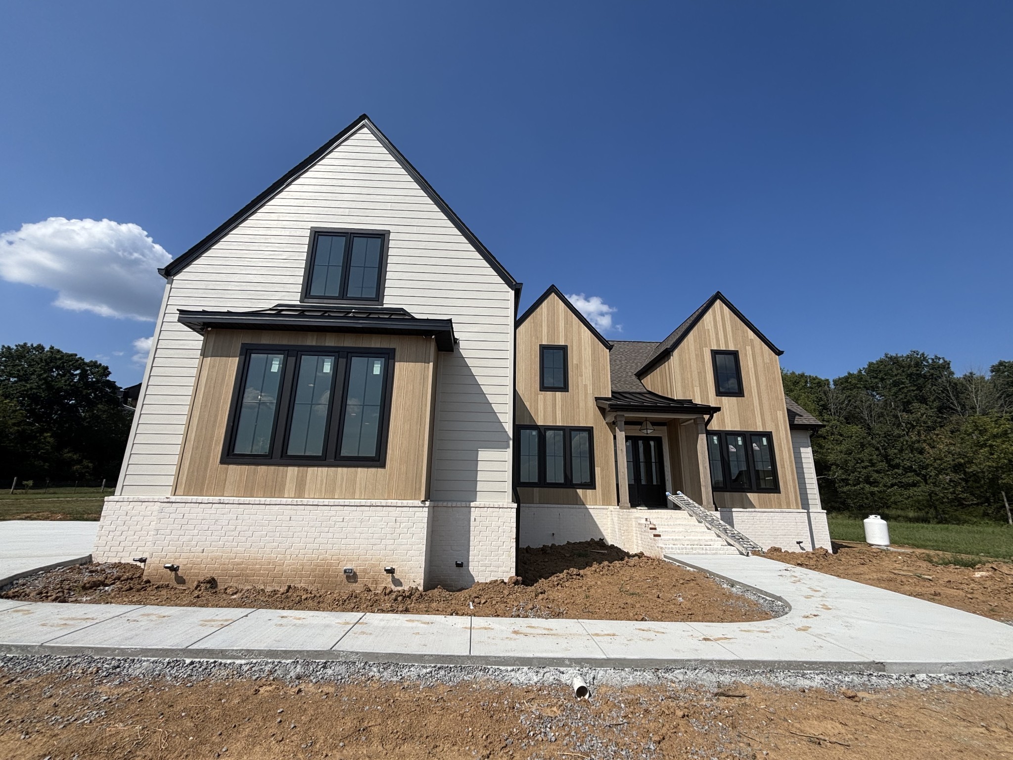 Photo of Listing #3531802