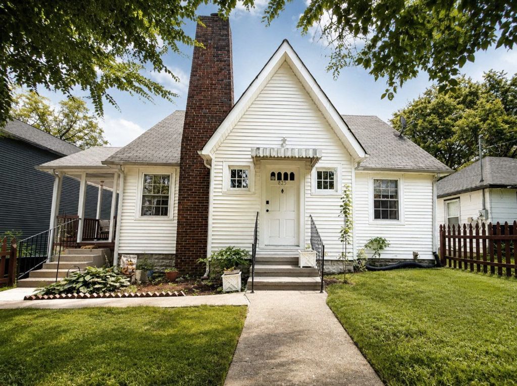 825 Gracey Ave, Clarksville