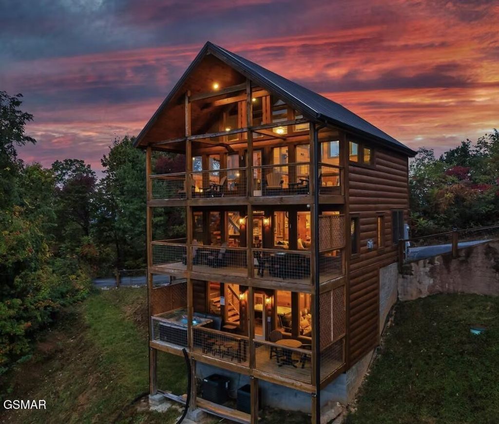 1132 Villa Overlook Way, Gatlinburg