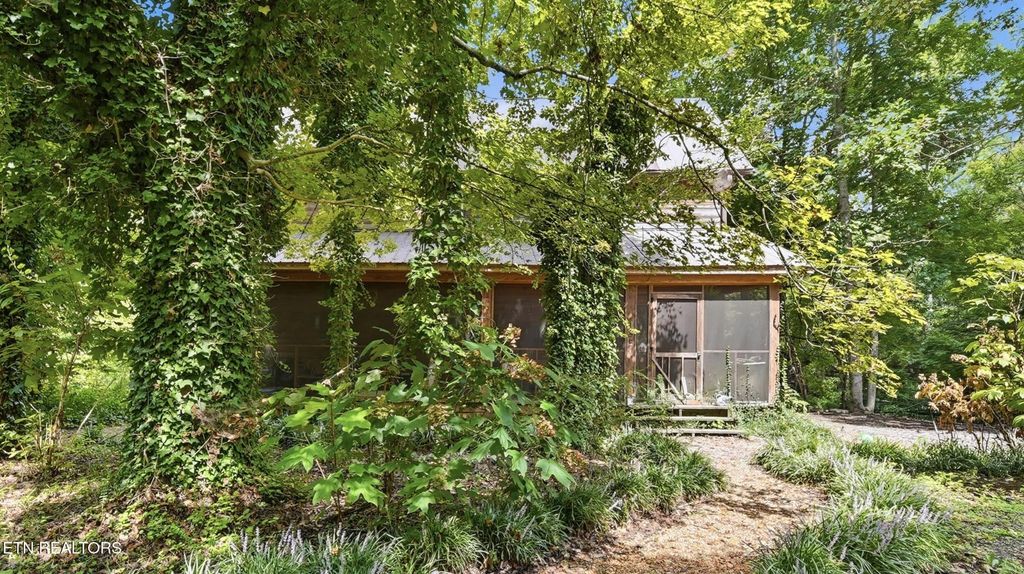 135 Brewer Rd, Old Fort