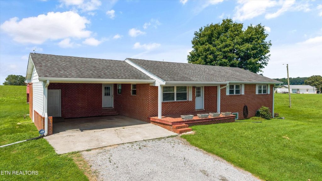 455 County Road 319, Niota
