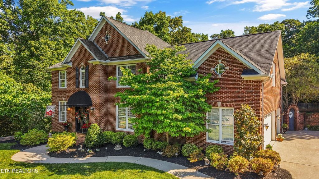 864 Oconnell Drive, Knoxville