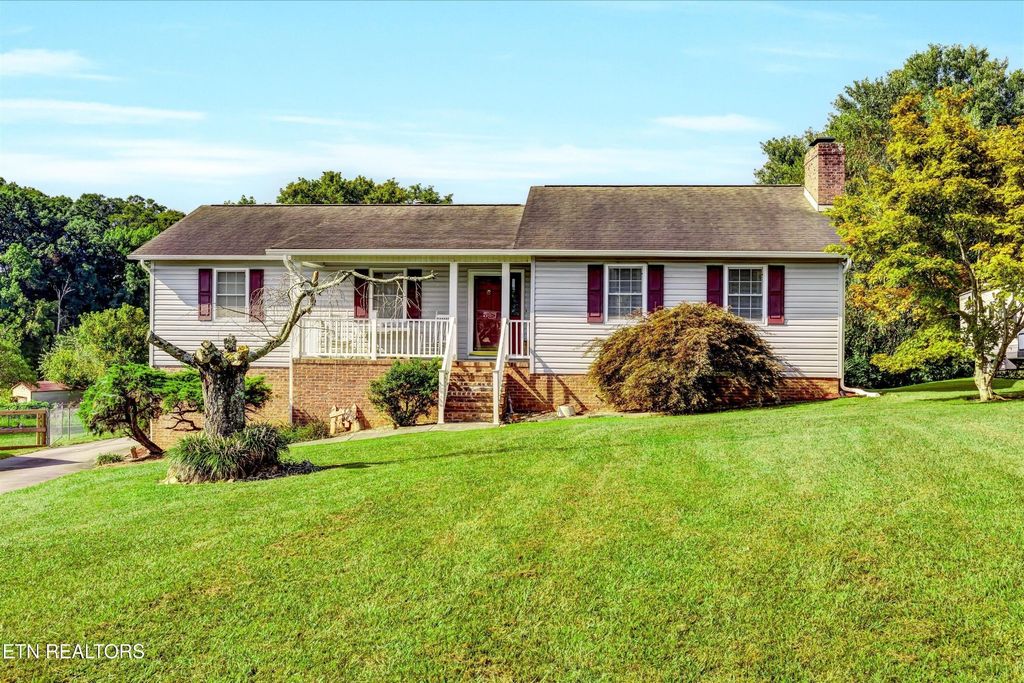 716 Stonecrest Drive, Maryville