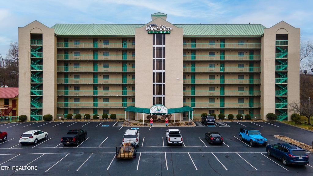 3215 N River Rd 503, Pigeon Forge