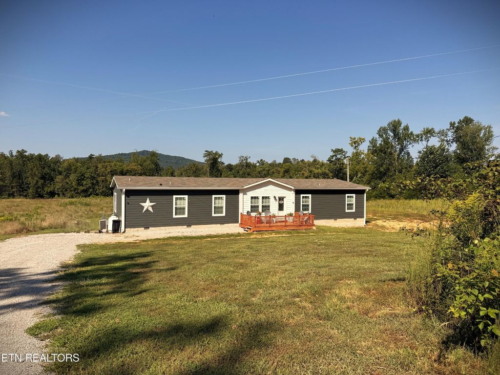 760 Dogwalk Rd, Monroe