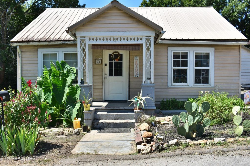 1512 Adams St, Athens