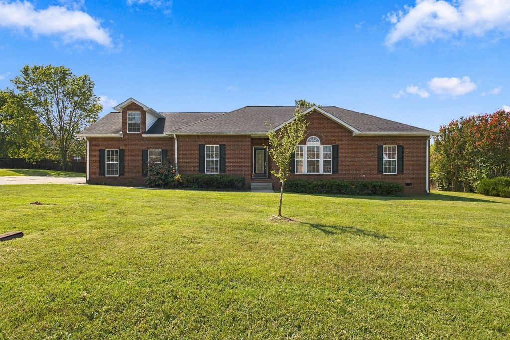 1726 Hollow Oak Dr, Lebanon