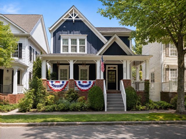 230 Pearl St, Franklin