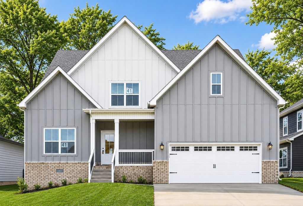 982 Alton Dr, Clarksville