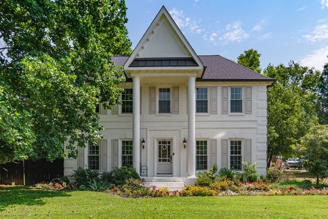 428 Chelsey Cv, Franklin