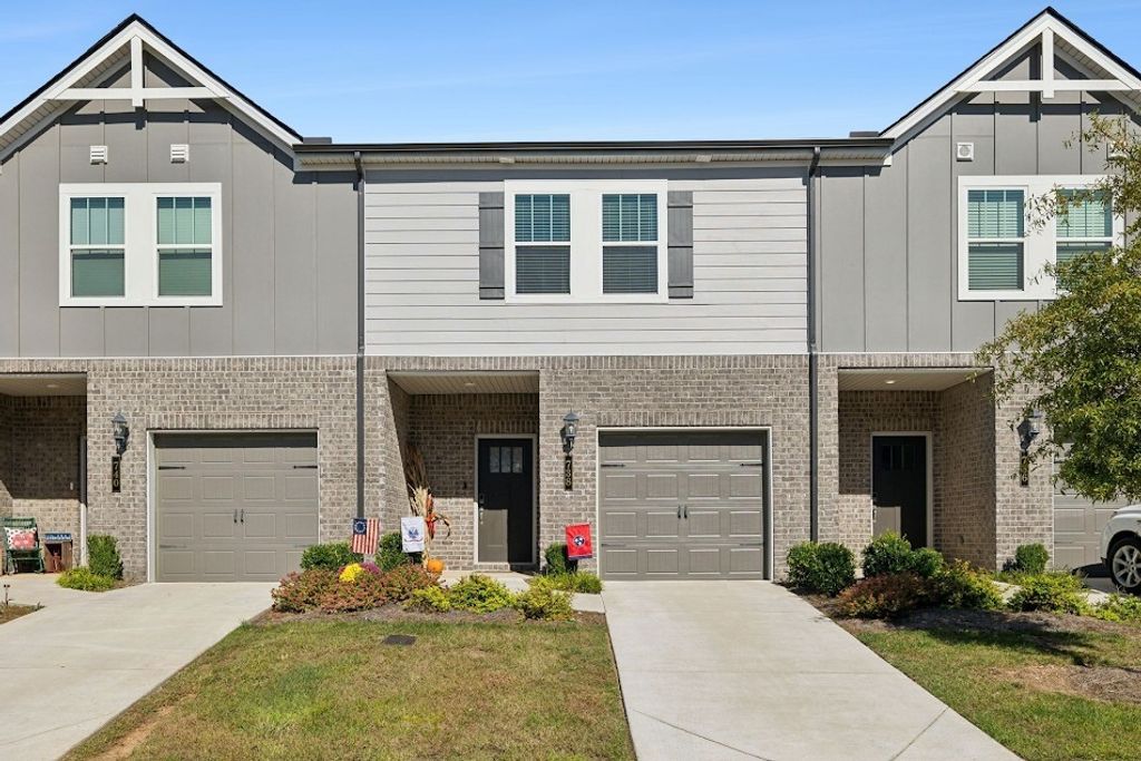 738 Prairie View Dr, Columbia