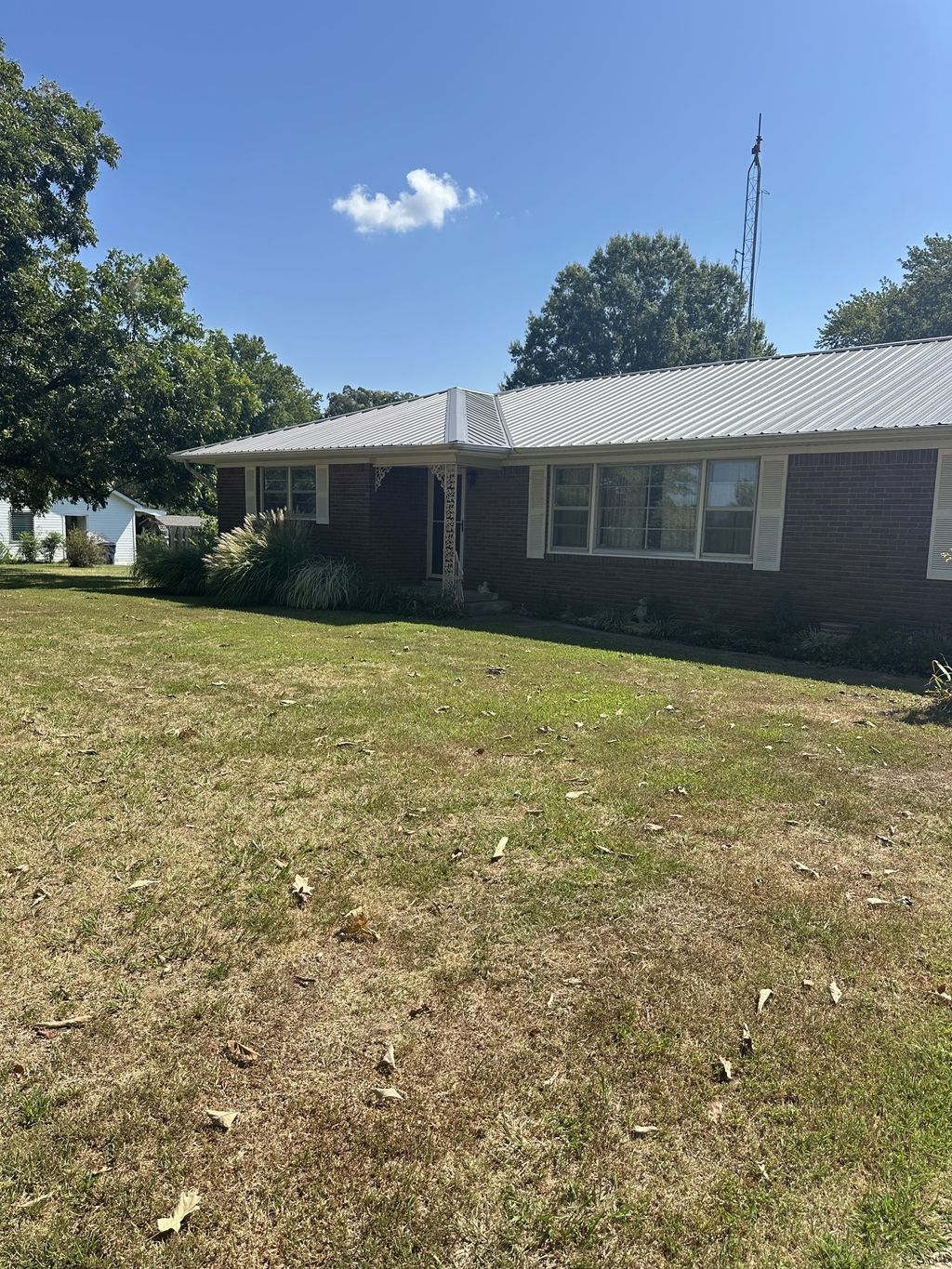 16572 Highway 211, Trimble