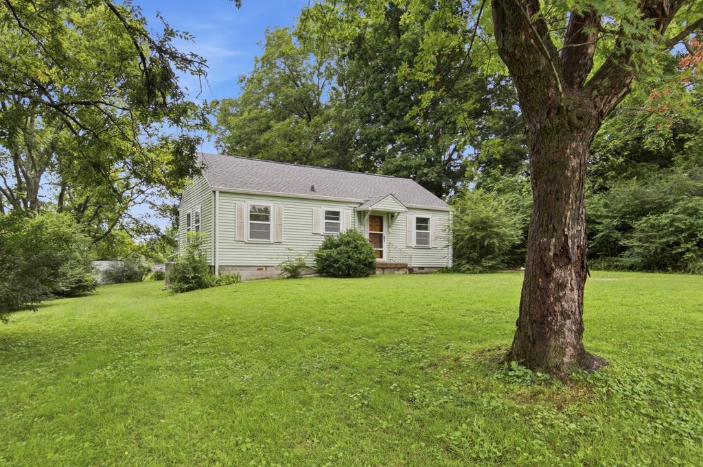 1928 Dahlia Dr, Nashville