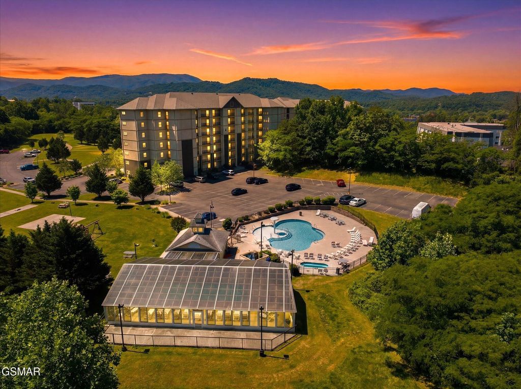 124 Plaza Drive 3205, Pigeon Forge