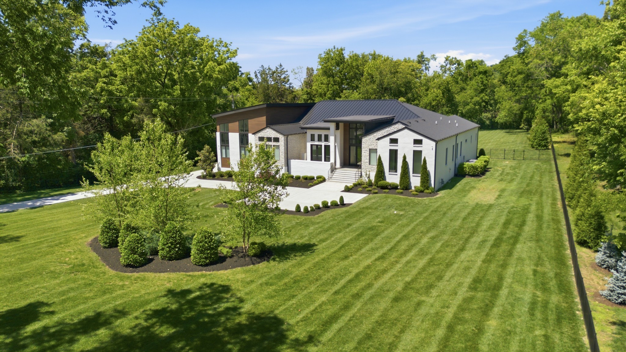 Photo of Listing #3541312