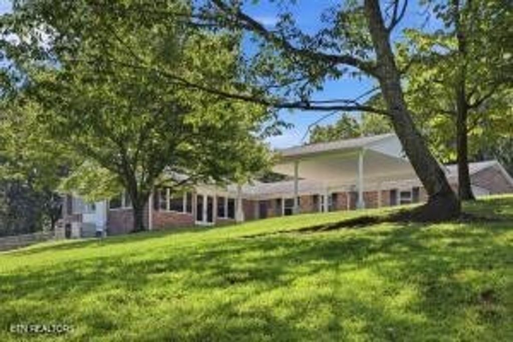 286 Dan Circle, Rockwood