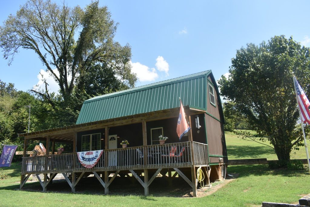 56 Nickajack Rd, Pleasant Shade