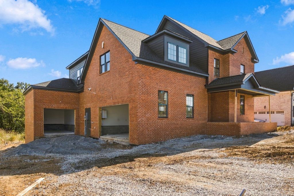 1215 Ben Forkum Drive, Lebanon