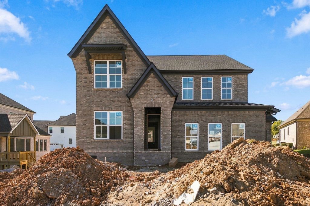 1403 Schulert Court, Lebanon