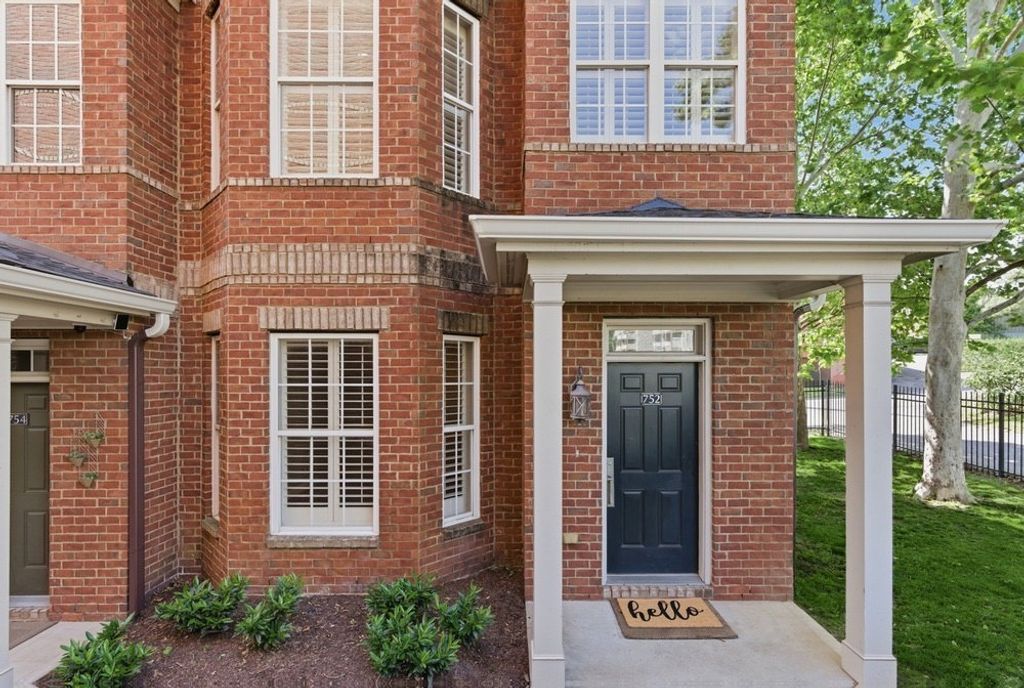 752 Wedgewood Park, Nashville