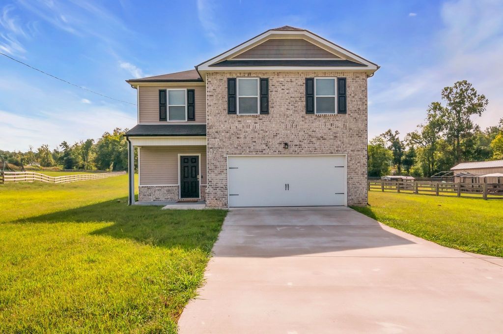 1055 E Piney Rd, Dickson