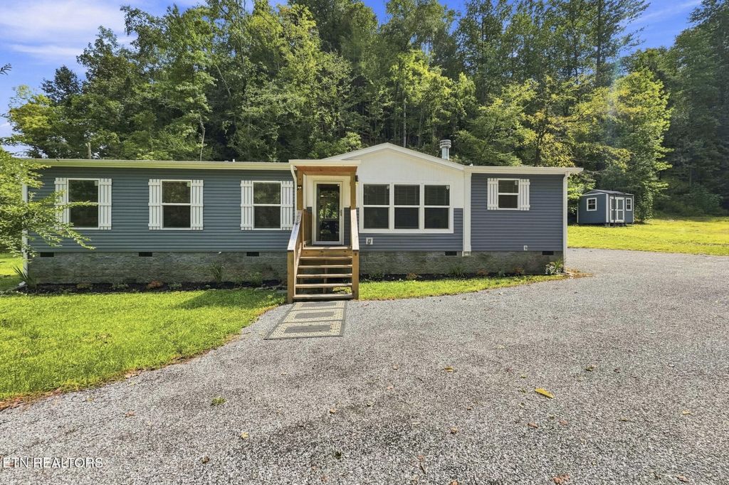 2327 Dripping Springs Rd, Seymour