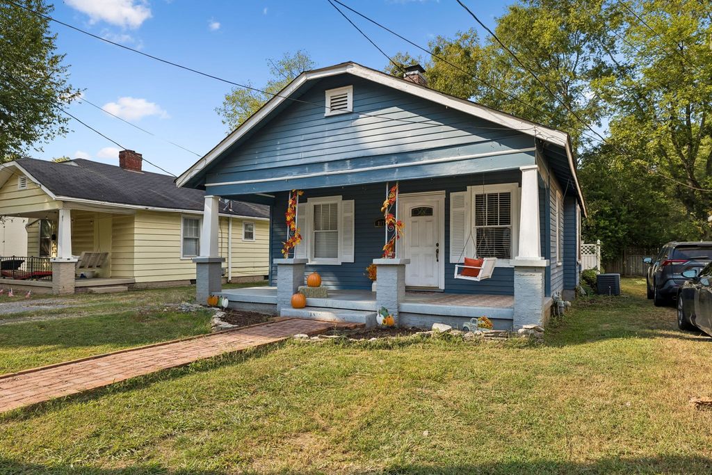 817 E Vine St, Murfreesboro