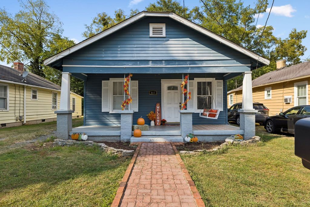 817 E Vine St, Murfreesboro