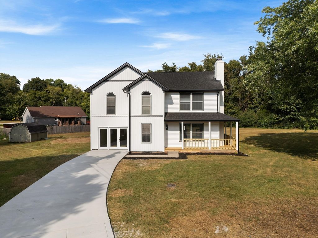 1817 Holloway Cir, Murfreesboro