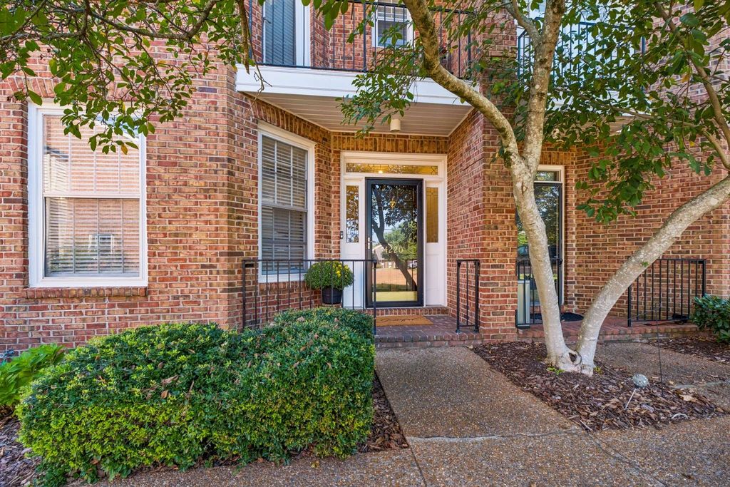 4220 Lone Oak Rd, Nashville