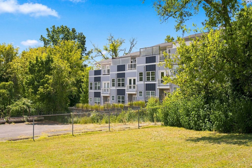 421 Elysian Fields Rd 4, Nashville