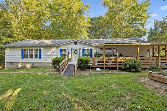 605 Lucas Rd, Dickson