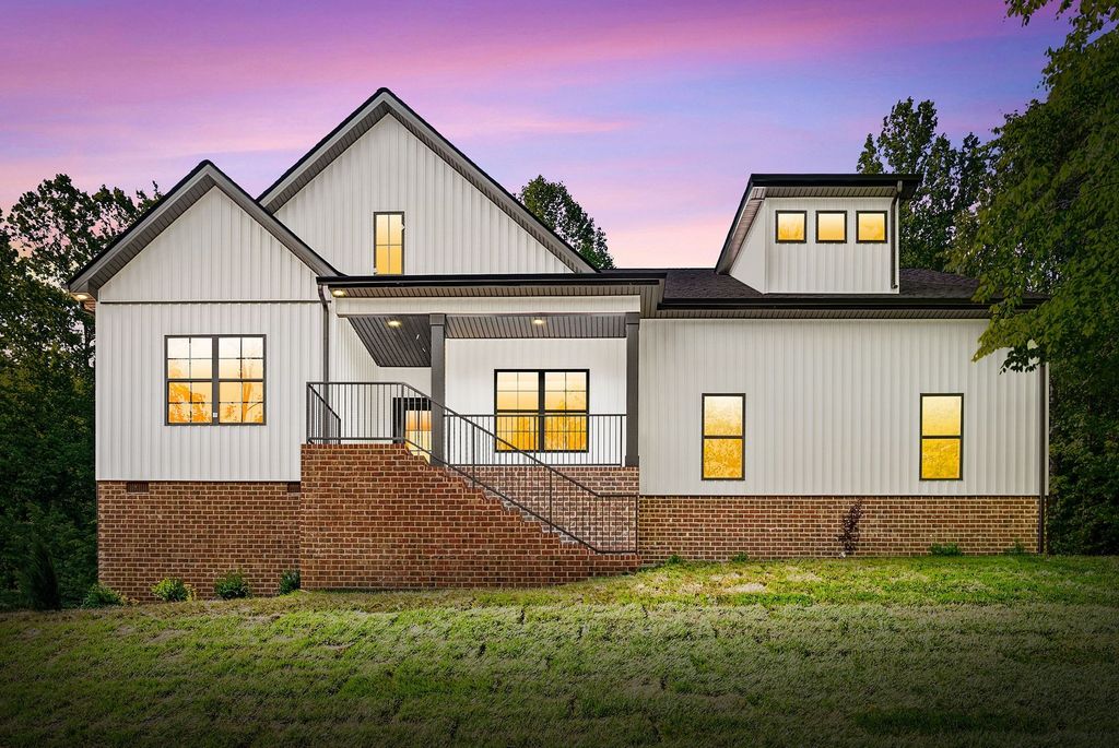 2687 Palmyra Rd, Palmyra