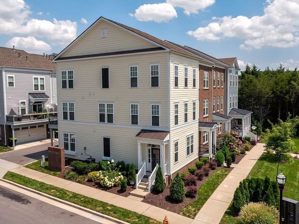 307 Kara Ln, Nolensville