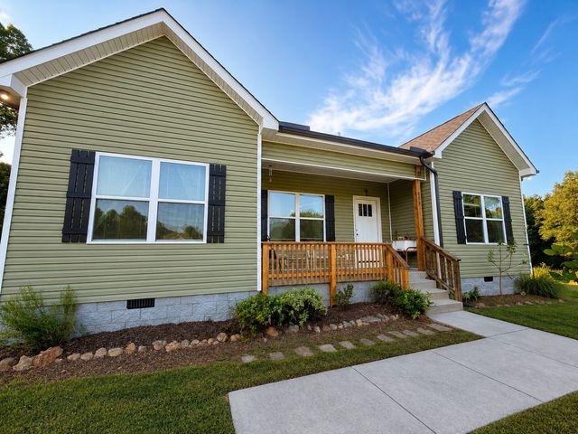 804 Nels Adams Rd, Dickson