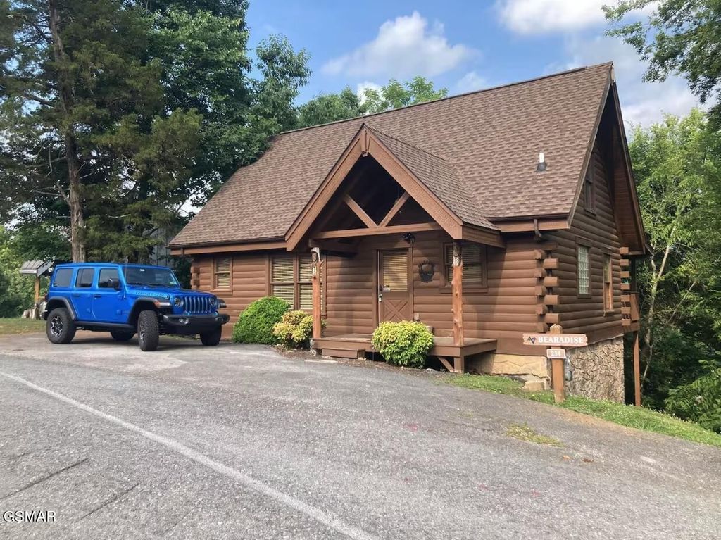 234 Alpine Mountain Way, Pigeon Forge