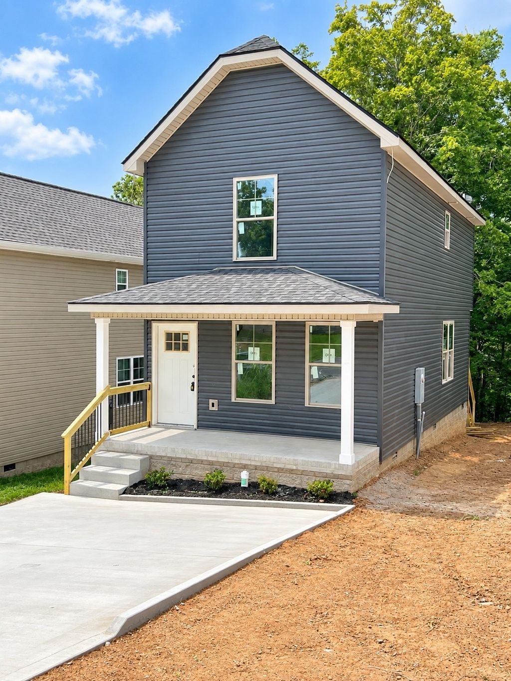 194 Oak St, Clarksville