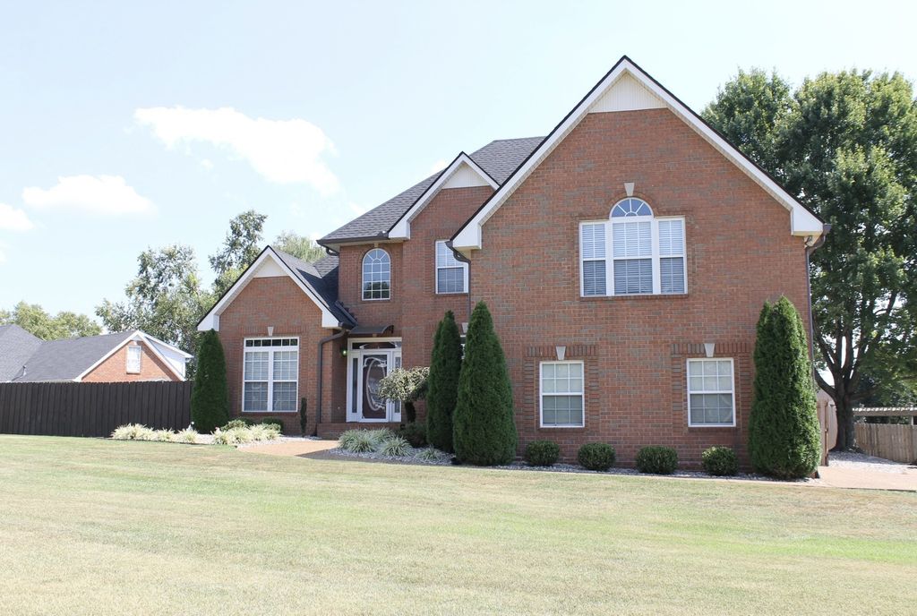 312 Cherry Ln, White House