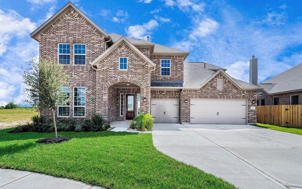 119 Belvoir Dr, Fairview