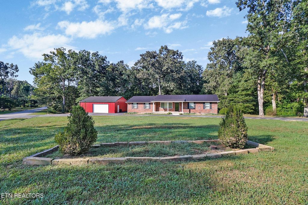 329 Dillon St, Crossville