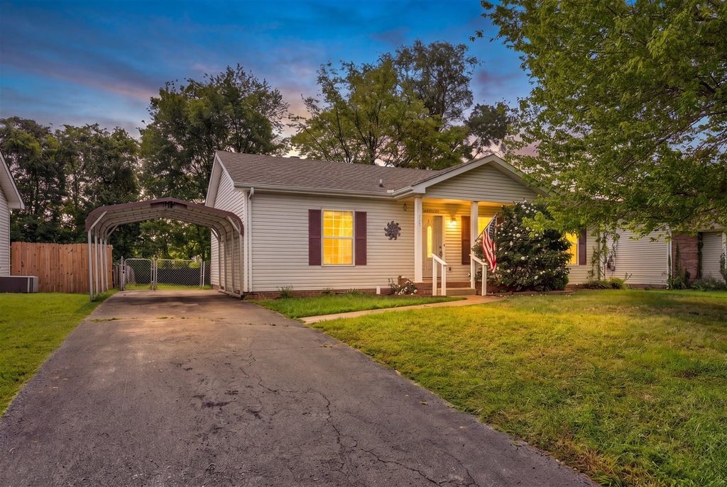 729 Princeton Cir, Clarksville