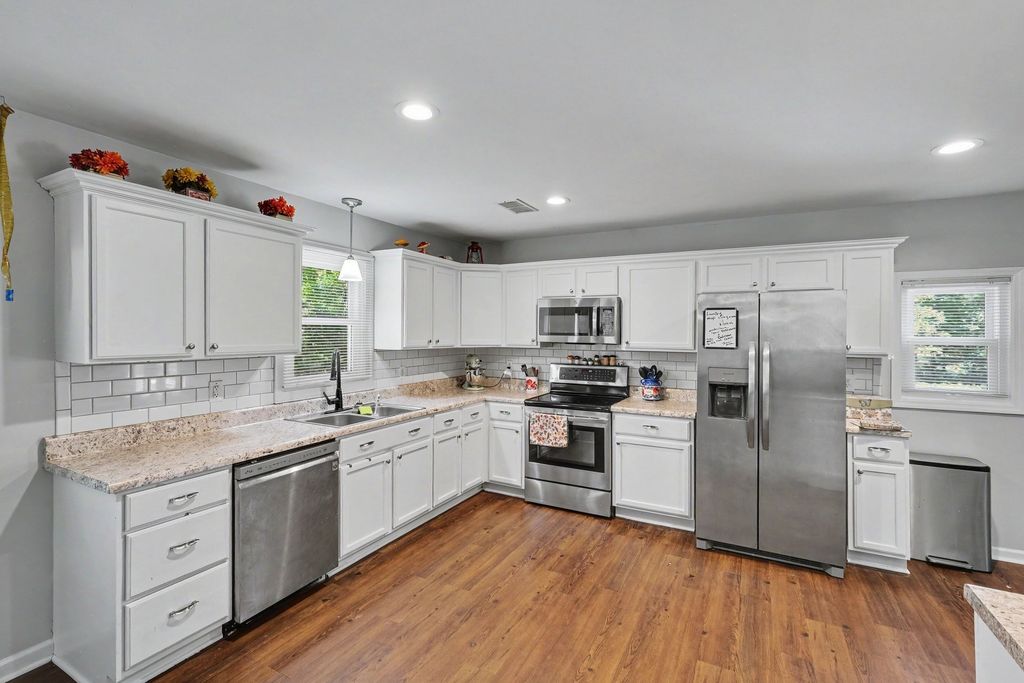 115 Larkway Dr, Tullahoma